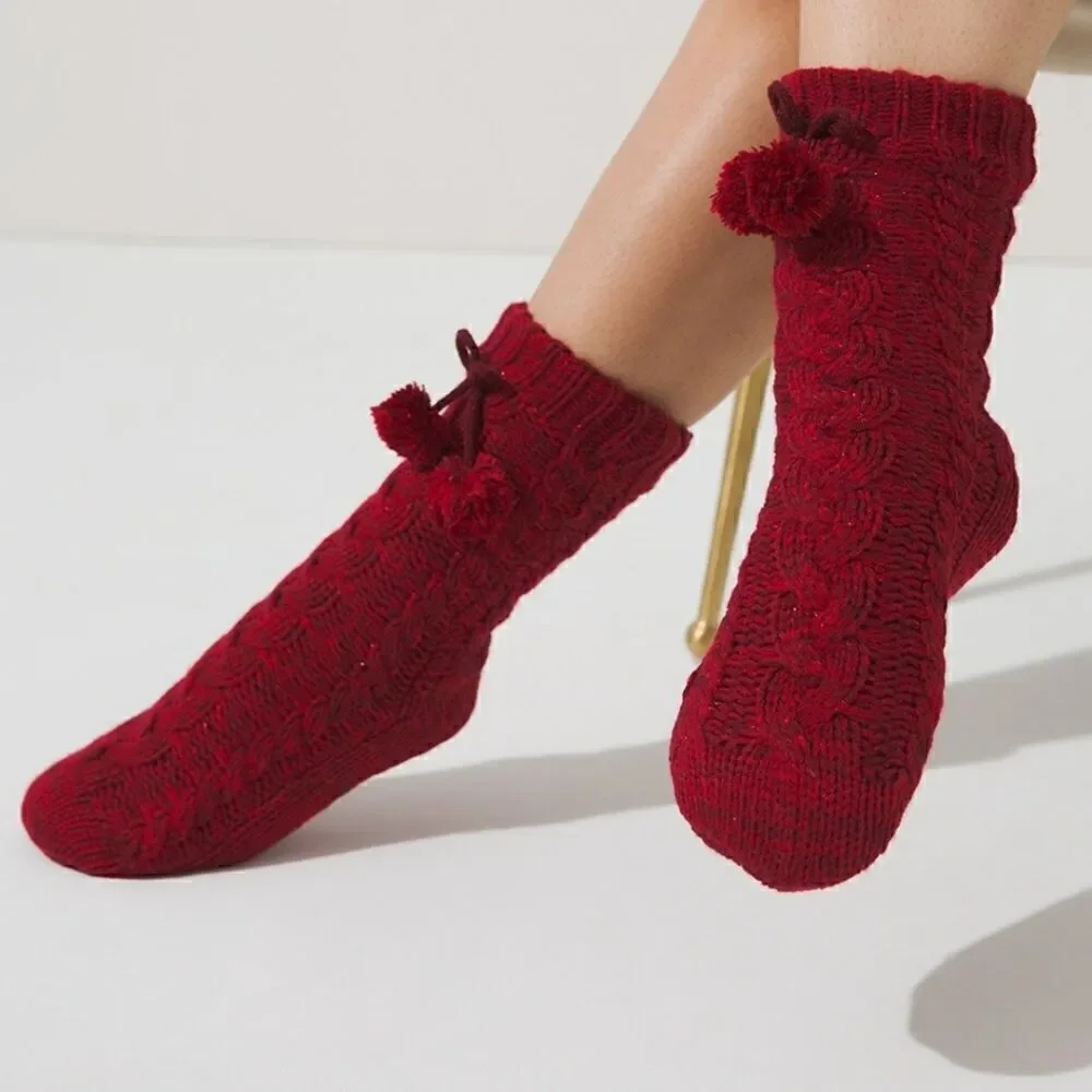 Soma Red Cable Knit Fleece inside Cabin Socks NWT L XL